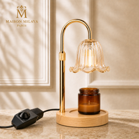Lampe chauffe-bougie à variateur champagne, base bois clair – Maison Milaya Paris