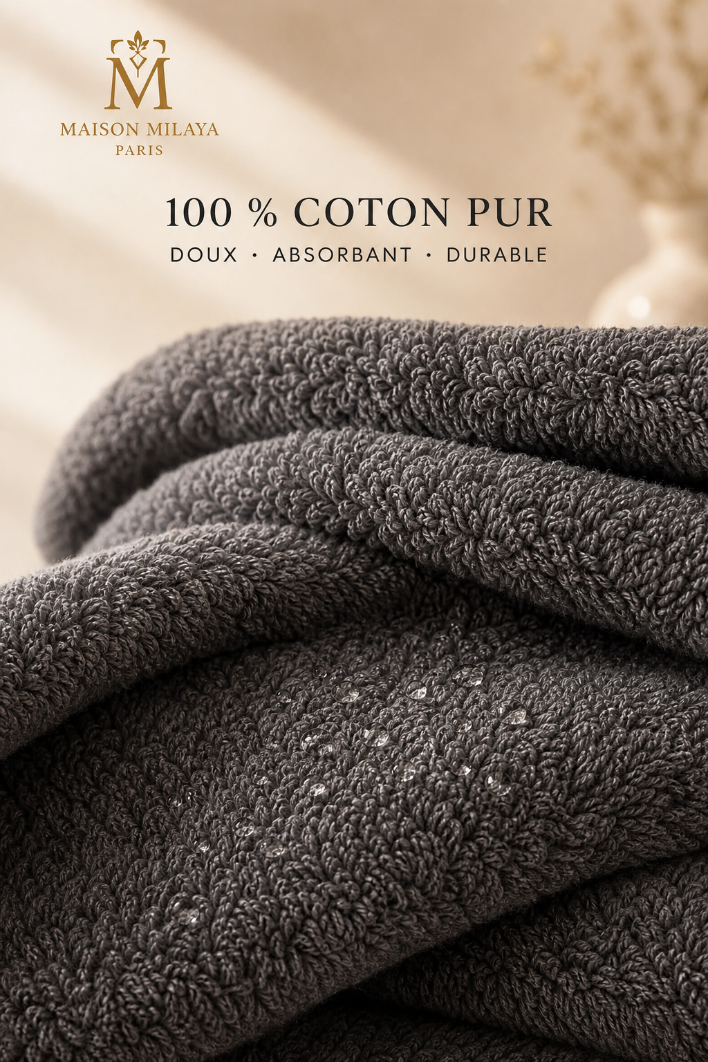 Gros plan sur le coton pur doux et absorbant des serviettes